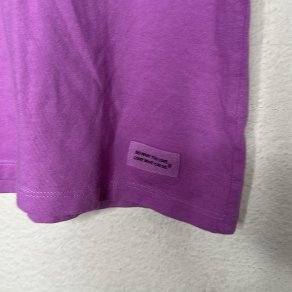 Life is Good Gardening “Play in the dirt” Tee shirt top Purple size Medium Dog - Picture 4 of 7